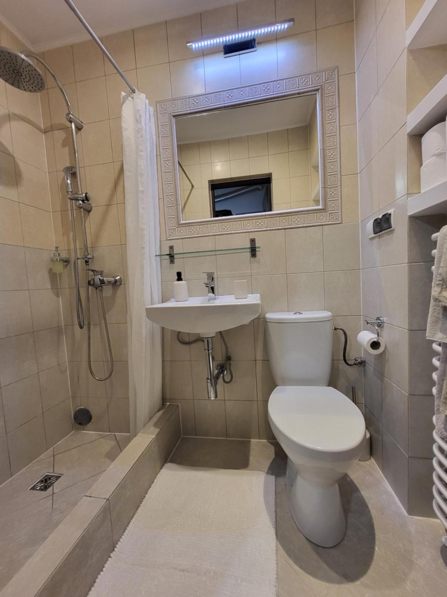 Podkowa Hotel Мисленице Екстериор снимка